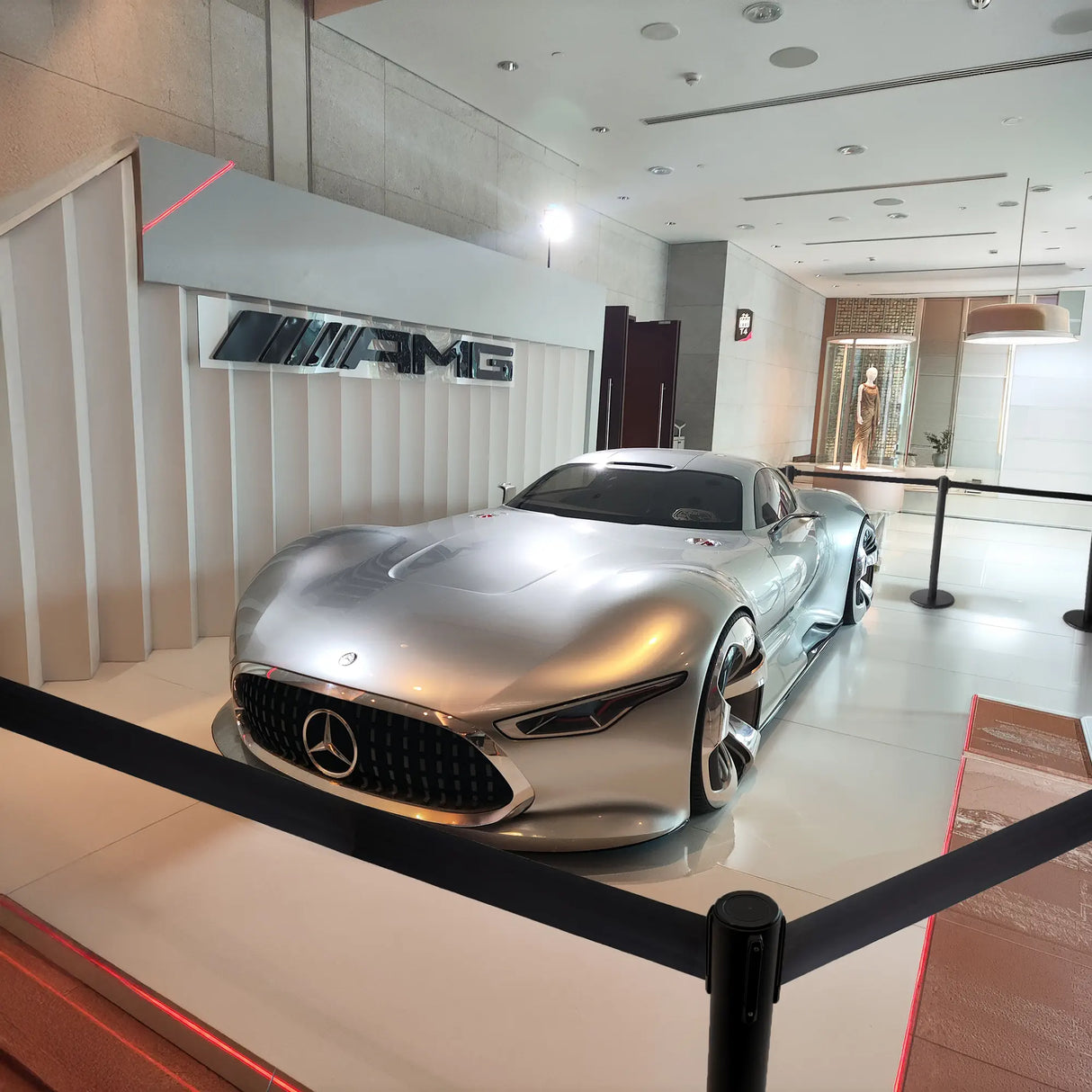 crowd control barrier for exhibition